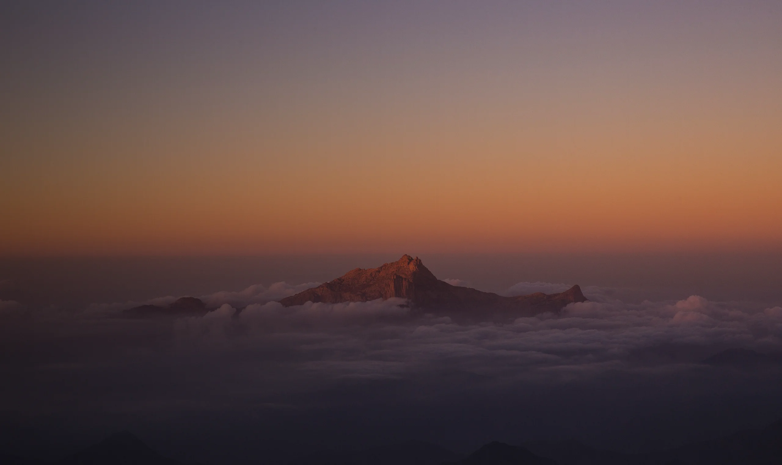 Saudi Arabian desert landscape at sunset representing Ecoryx's commitment to regional sustainability